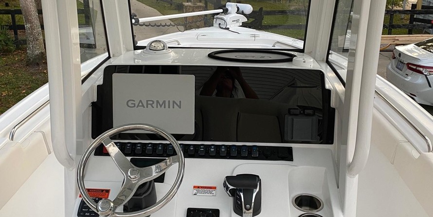 Sea Ray hunt ultra 211