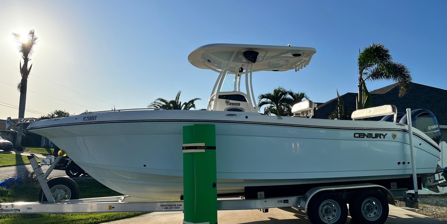 Century 2900 center console
