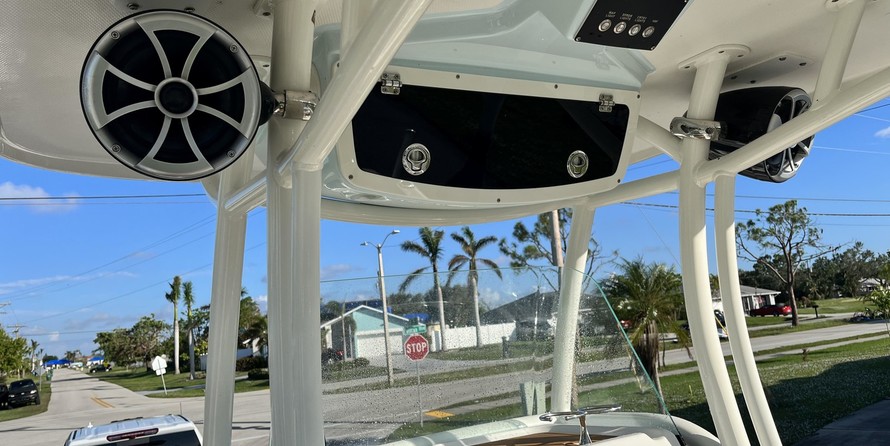 Century 2900 center console