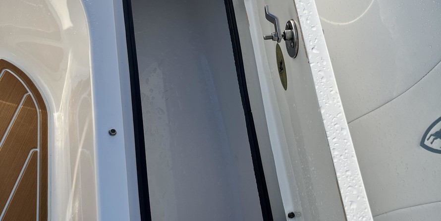 Century 2900 center console