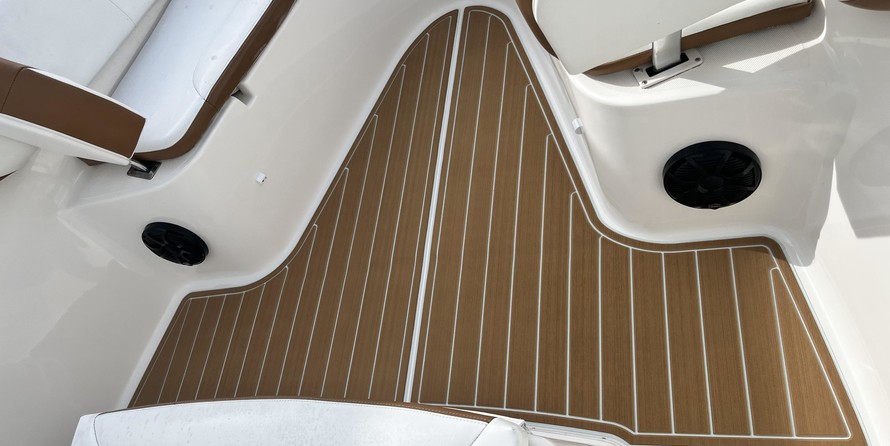 Century 2900 center console