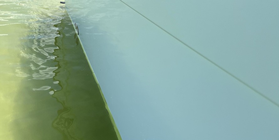 Century 2900 center console