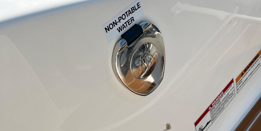 Century 2900 center console