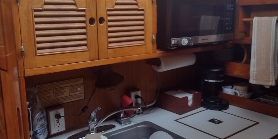 Albin Marine 36 trawler