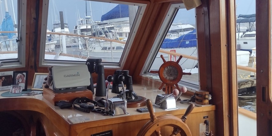 Albin Marine 36 trawler