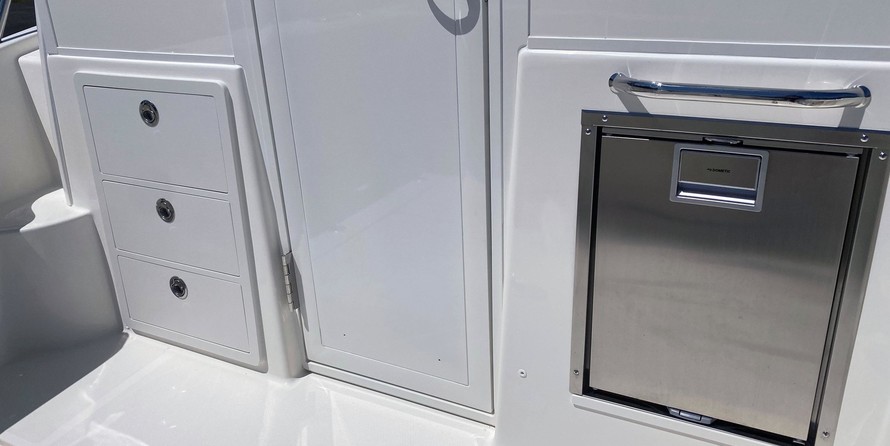 Boston Whaler 285 Conquest Pilothouse