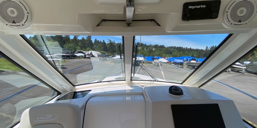 Boston Whaler 285 Conquest Pilothouse