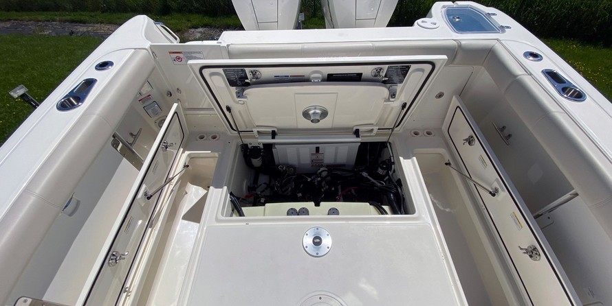 Boston Whaler 285 Conquest Pilothouse
