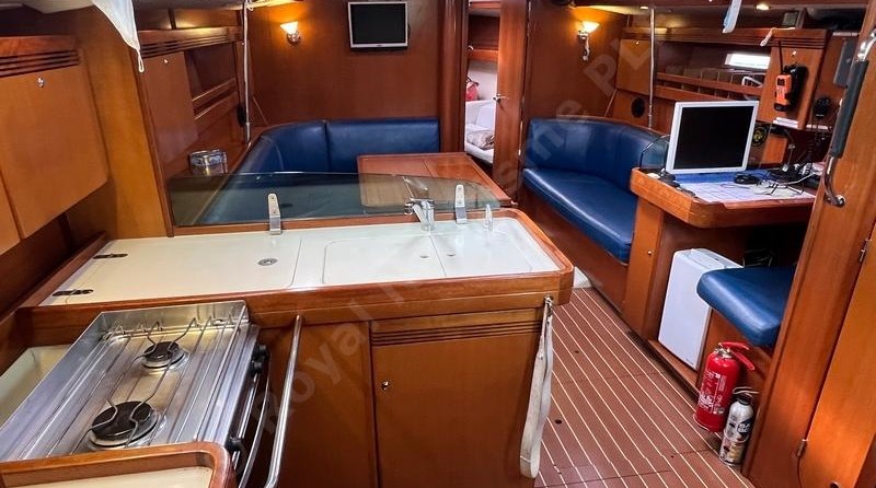 Dufour 40