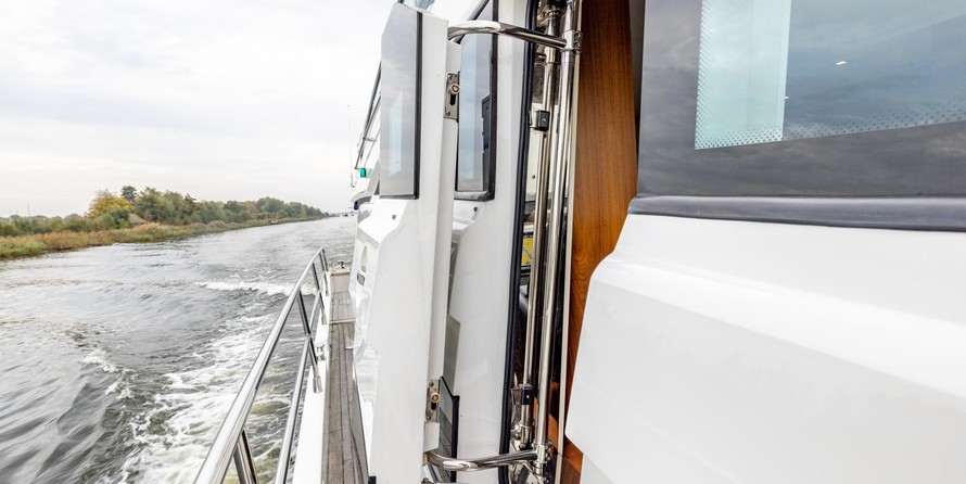 Fairline 58 Squadron