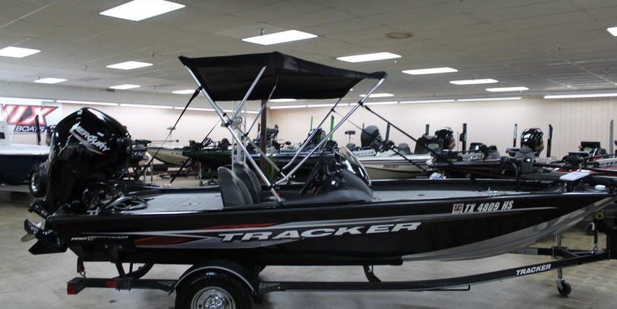 Tracker Pro Team 175 TF