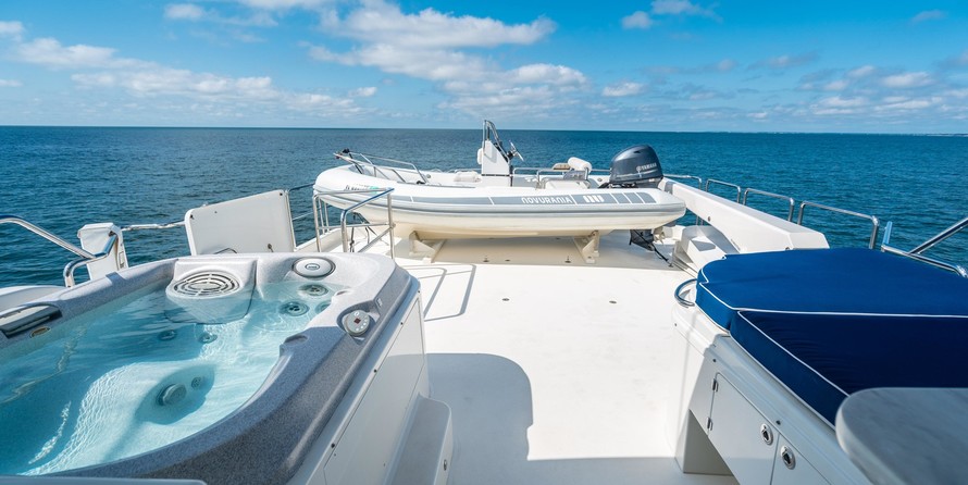 Neptunus 58 flybridge motoryacht