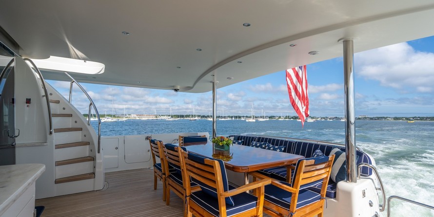 Neptunus 58 flybridge motoryacht