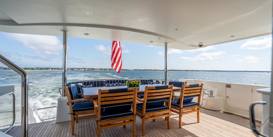 Neptunus 58 flybridge motoryacht