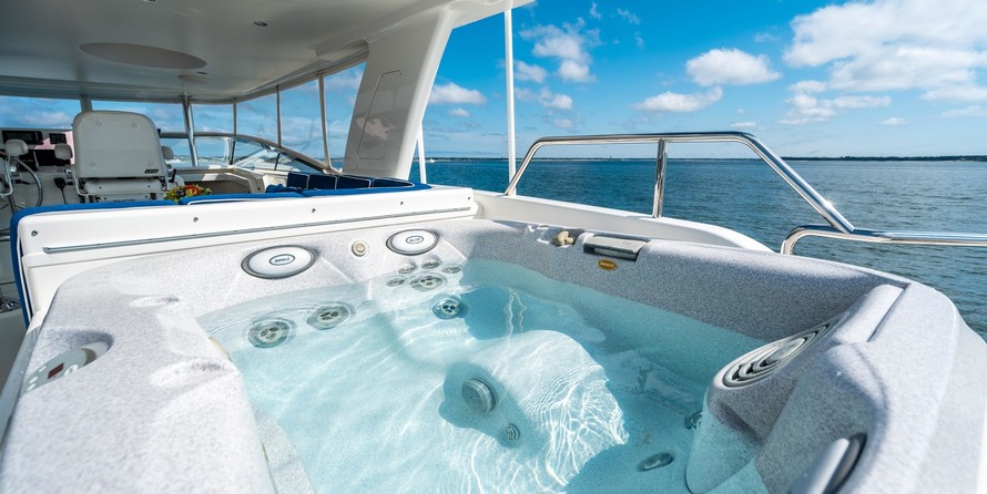 Neptunus 58 flybridge motoryacht