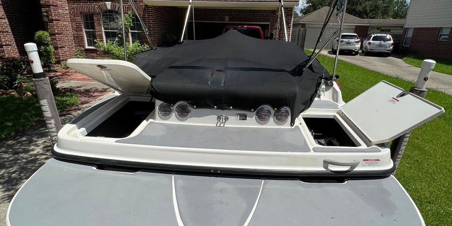 Bayliner 197 Deck Boat