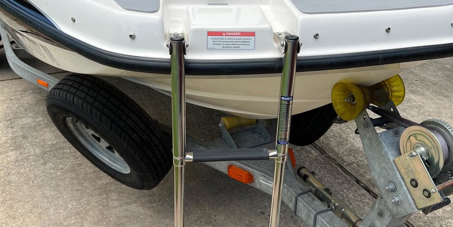 Bayliner 197 Deck Boat