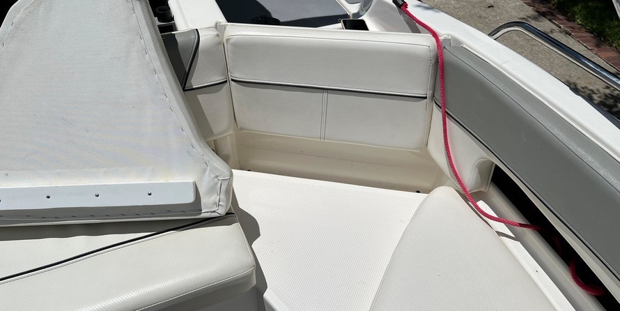 Bayliner 197 Deck Boat