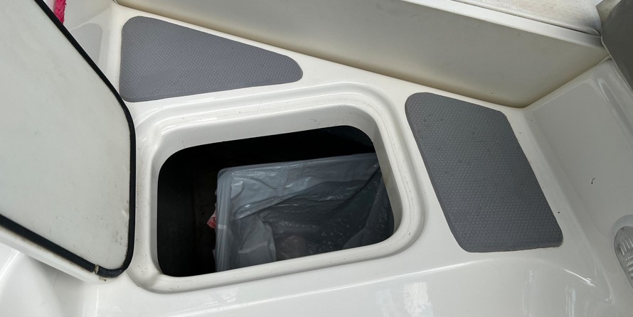 Bayliner 197 Deck Boat