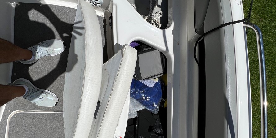 Bayliner 197 Deck Boat