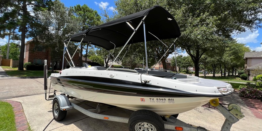 Bayliner 197 Deck Boat