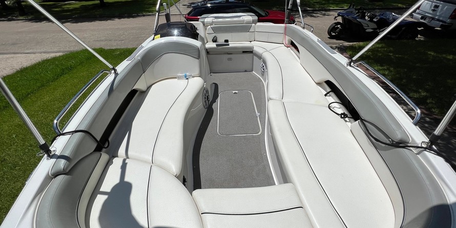Bayliner 197 Deck Boat