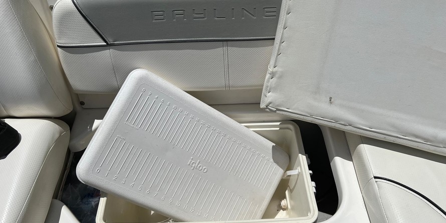 Bayliner 197 Deck Boat