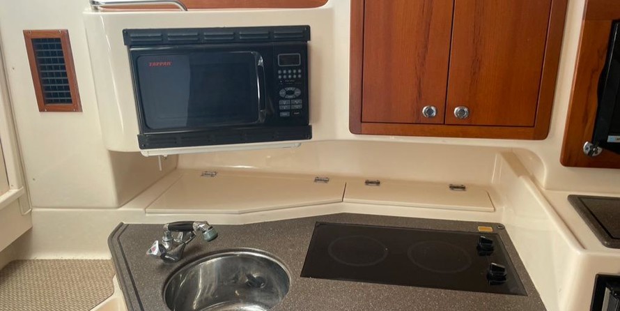 Grady-White Express 330