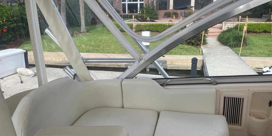 Grady-White Express 330