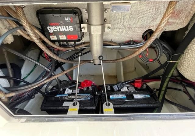 Grady-White Freedom 255