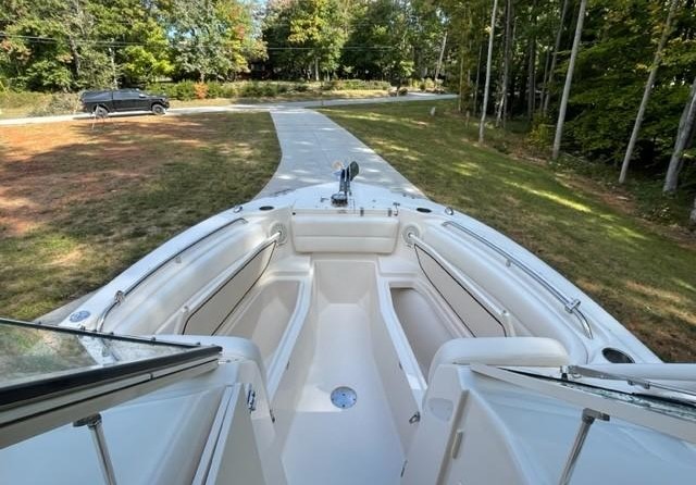 Grady-White Freedom 255