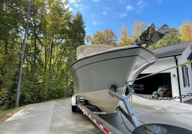 Grady-White Freedom 255