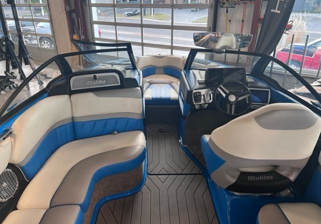 Malibu Wakesetter 25 LSV