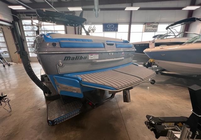 Malibu Wakesetter 25 LSV