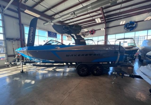 Malibu Wakesetter 25 LSV