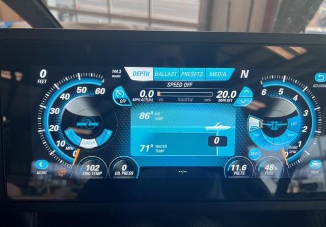 Malibu Wakesetter 25 LSV