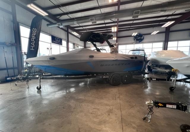Malibu Wakesetter 25 LSV