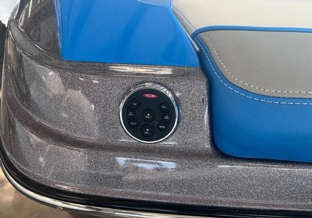 Malibu Wakesetter 25 LSV