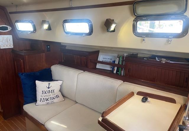 Island gypsy 32 sedan