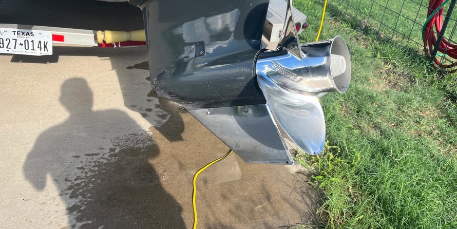 Ranger boats 2400 bay