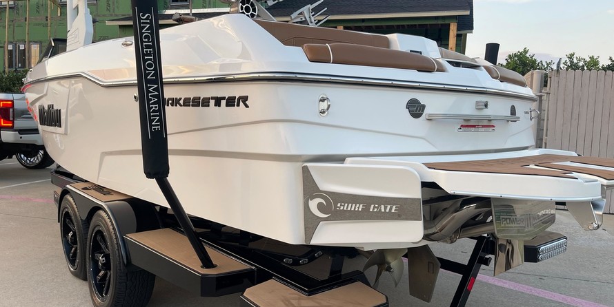 Malibu Wakesetter 25 LSV
