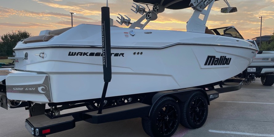 Malibu Wakesetter 25 LSV
