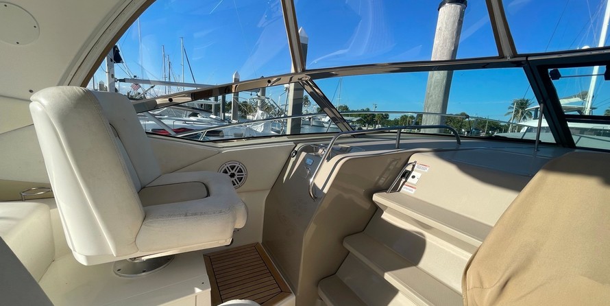 Sea Ray 350 Sundancer