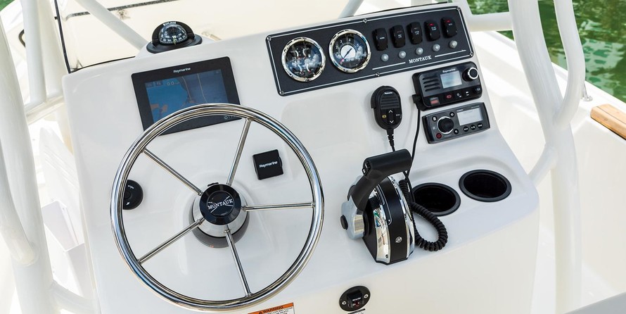 Boston Whaler 190 Montauk