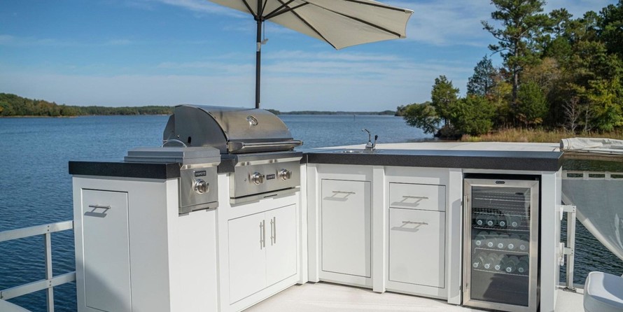 Nautibuoy sport and voyager series platforms