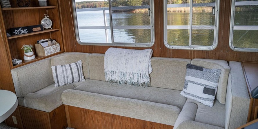 Nautibuoy sport and voyager series platforms