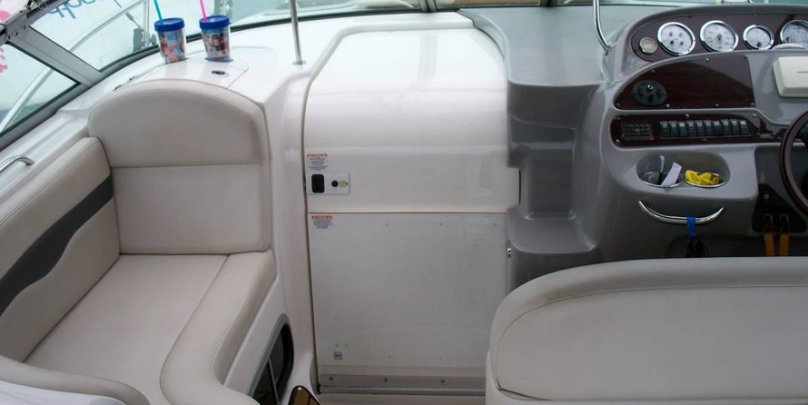 Chaparral 330 Signature