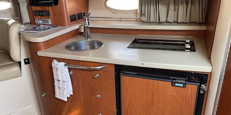 Chaparral 330 Signature