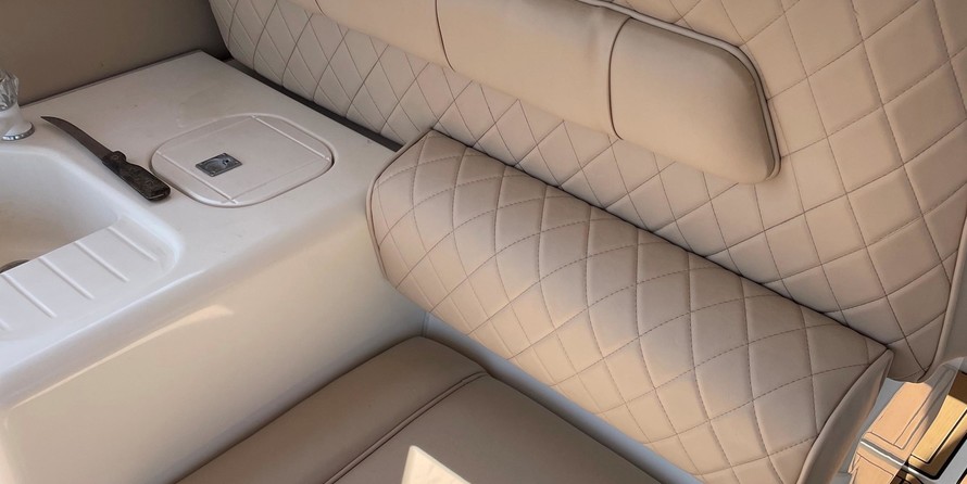 Sea ray 400 express cruiser