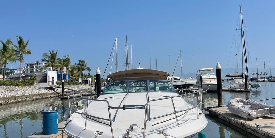 Sea ray 400 express cruiser